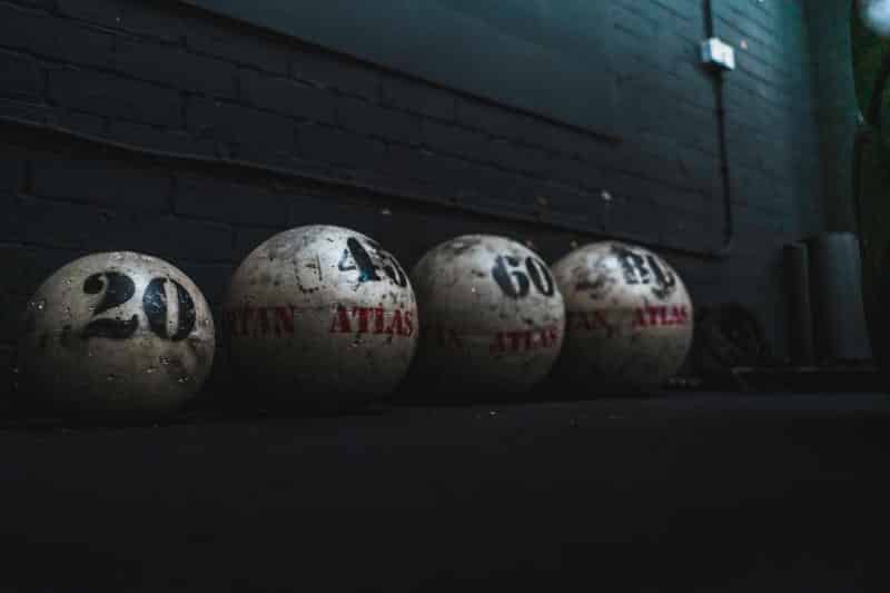 weight balls (Photo by Samuel Girven on Unsplash)