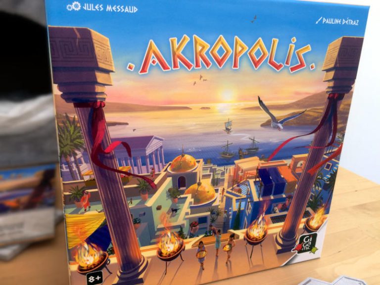 Akropolis (Saturday Review)